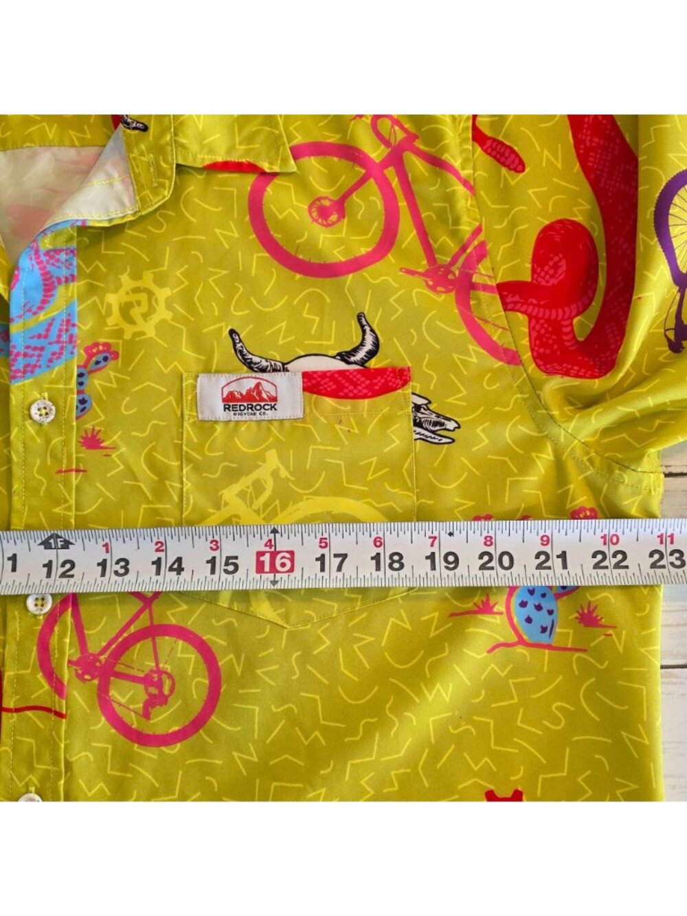 PSI Party Shirt International L Red Rock Desert Vaporwave Biker Party Shirt - Picture 6 of 9